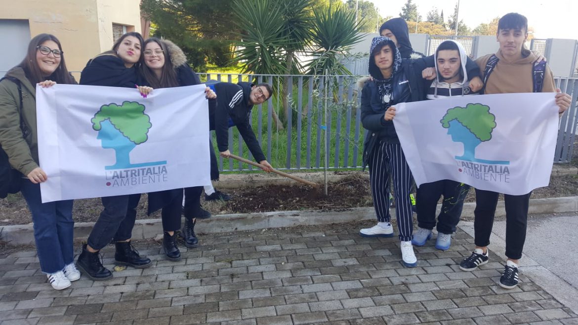 Nell’Itis di Bitonto e di Terlizzi si è celebrata la giornata nazionale degli alberi