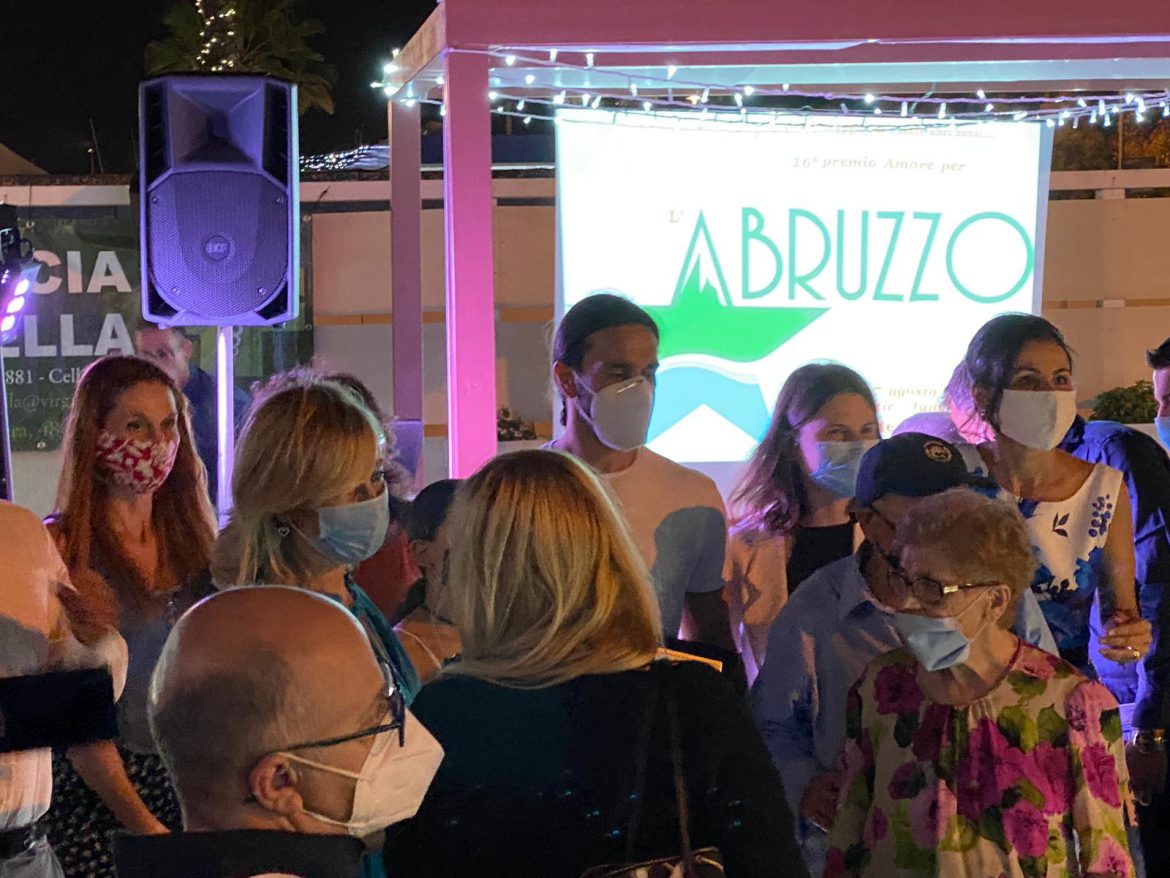 Il premio “Amore per l’Abruzzo” assegnato al responsabile della fauna selvatica de L’Altritalia Ambiente