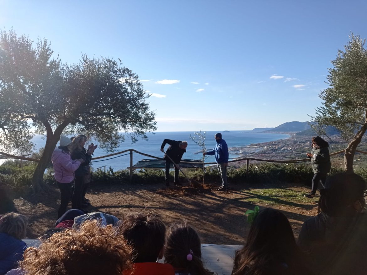 savona 12 Giornata Nazionale degli Alberi/2. Passato il maltempo si celebra l’evento anche a Savona